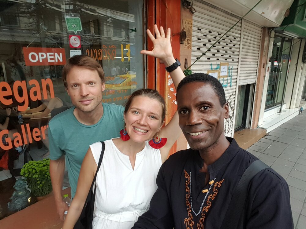 Making friends in Thailand (2018)